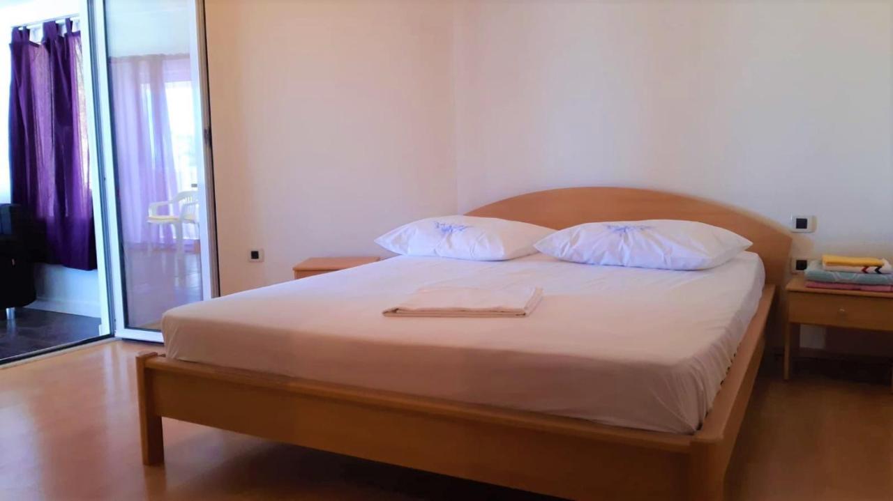 Studio Apartment เบรลา ภายนอก รูปภาพ