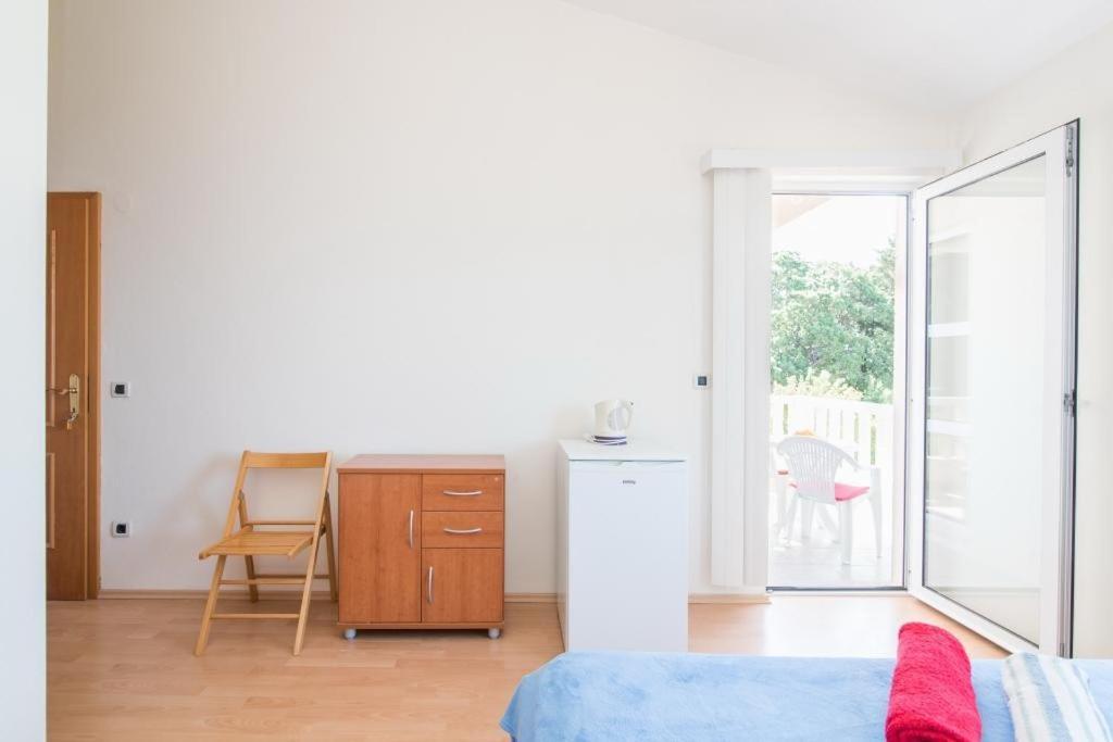 Studio Apartment เบรลา ห้อง รูปภาพ