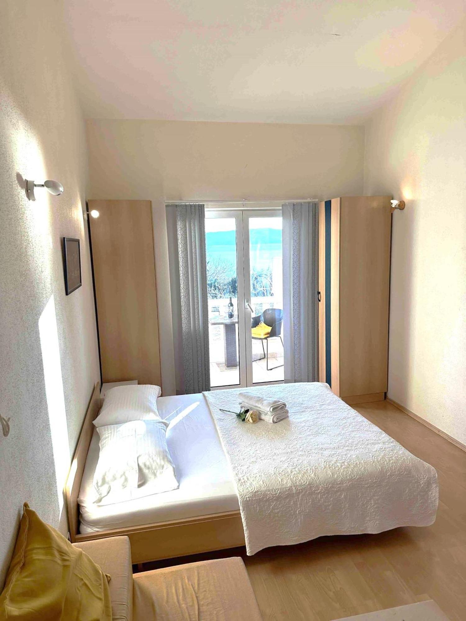 Studio Apartment เบรลา ห้อง รูปภาพ