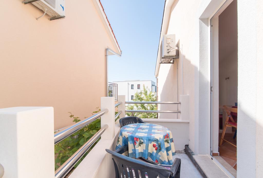Studio Apartment เบรลา ภายนอก รูปภาพ