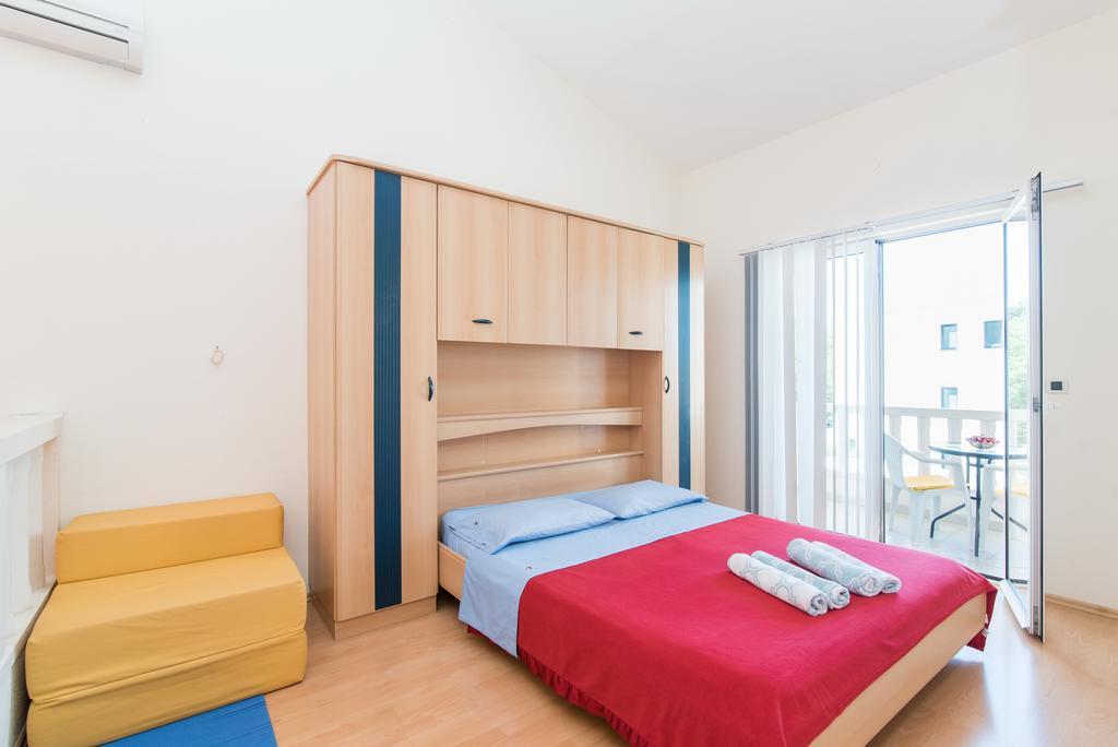 Studio Apartment เบรลา ภายนอก รูปภาพ