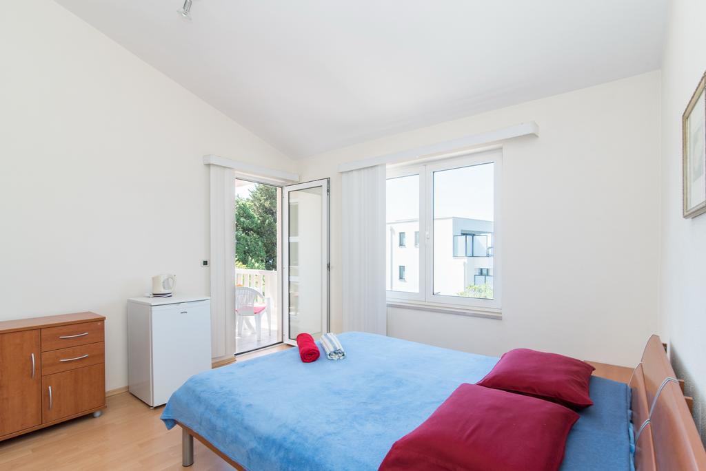 Studio Apartment เบรลา ภายนอก รูปภาพ